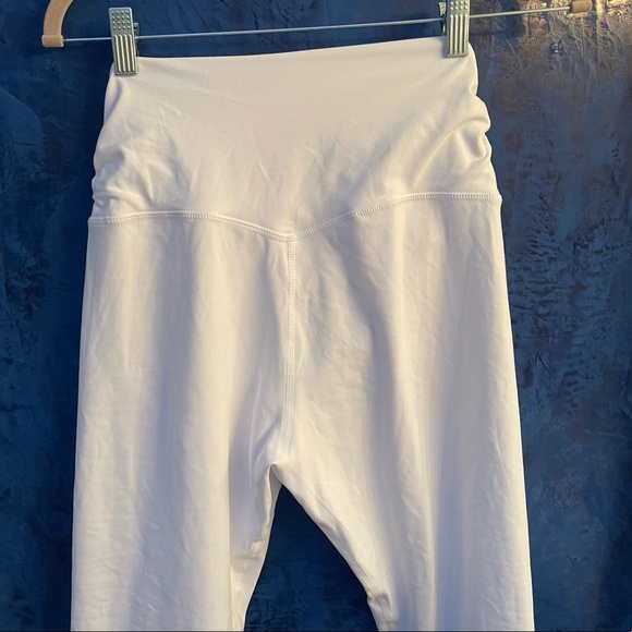 White crossover waist leggings - Picture 9 of 9